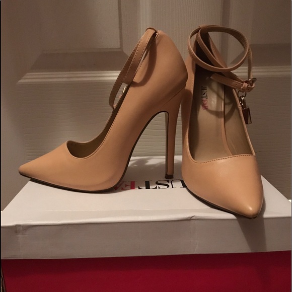 NUDE PUMPS !! - Picture 1 of 3